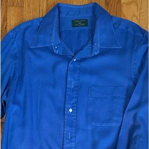 Bespoke Tom James dress shirt. Blue Textured Pattern. Size 16”neck, reg sleeve